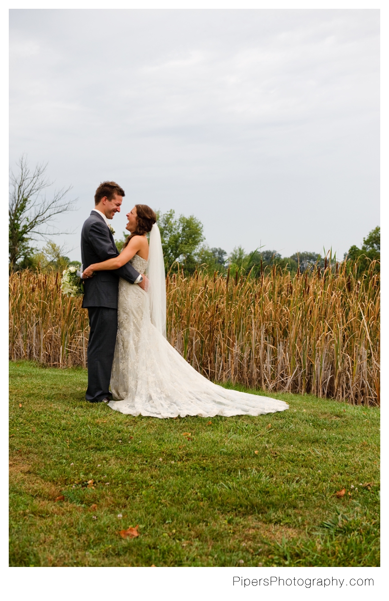 golf course wedding pictures 
