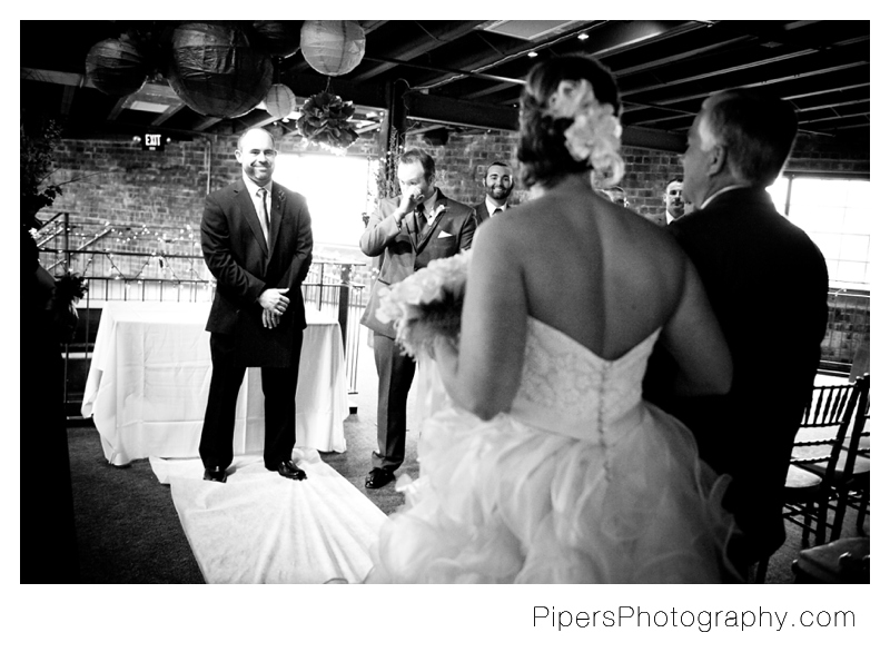 Dock 580 wedding pictures columbus ohio wedding photographer krista piper pipers photography