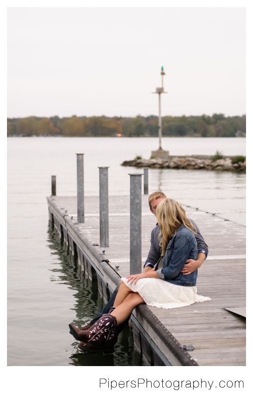 Buckeye Lake Engagement session  Pipers Photography Krista Piper pictures