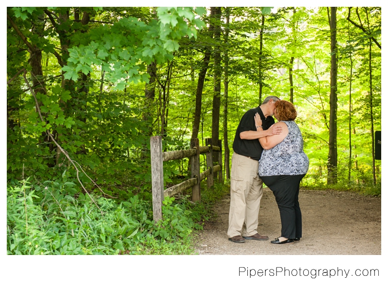 2 Highbanks Metro Park Engagement Session Photos