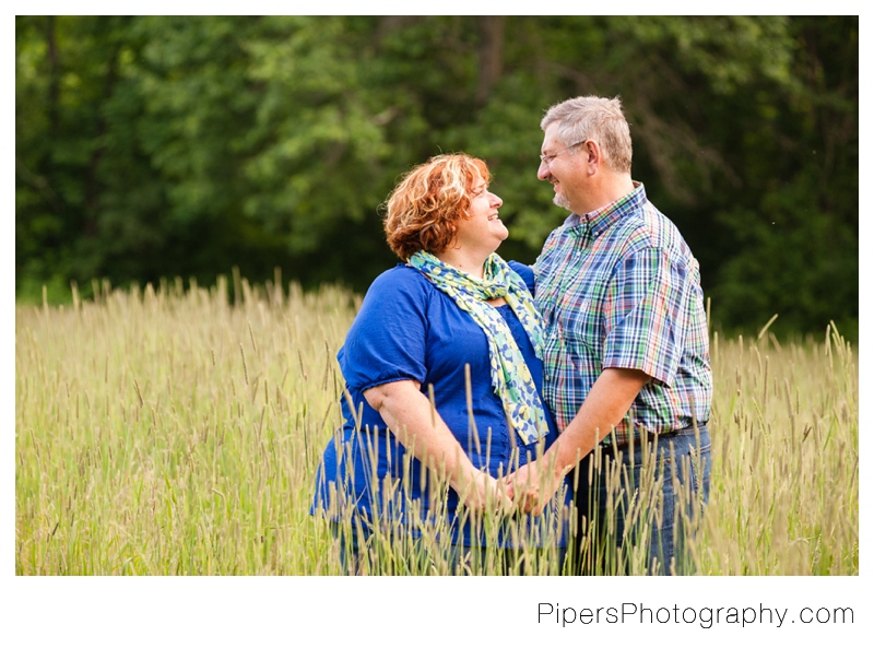 7 Highbanks Metro Park Engagement Session Photos