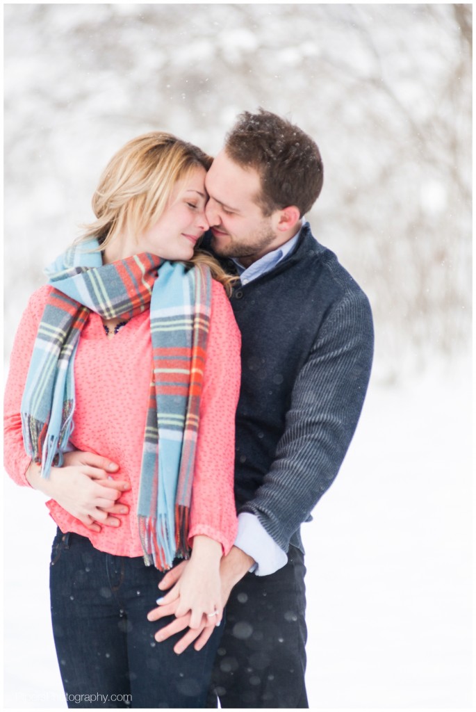 Snowy Lancaster Ohio Engagement Session at Alley Park 