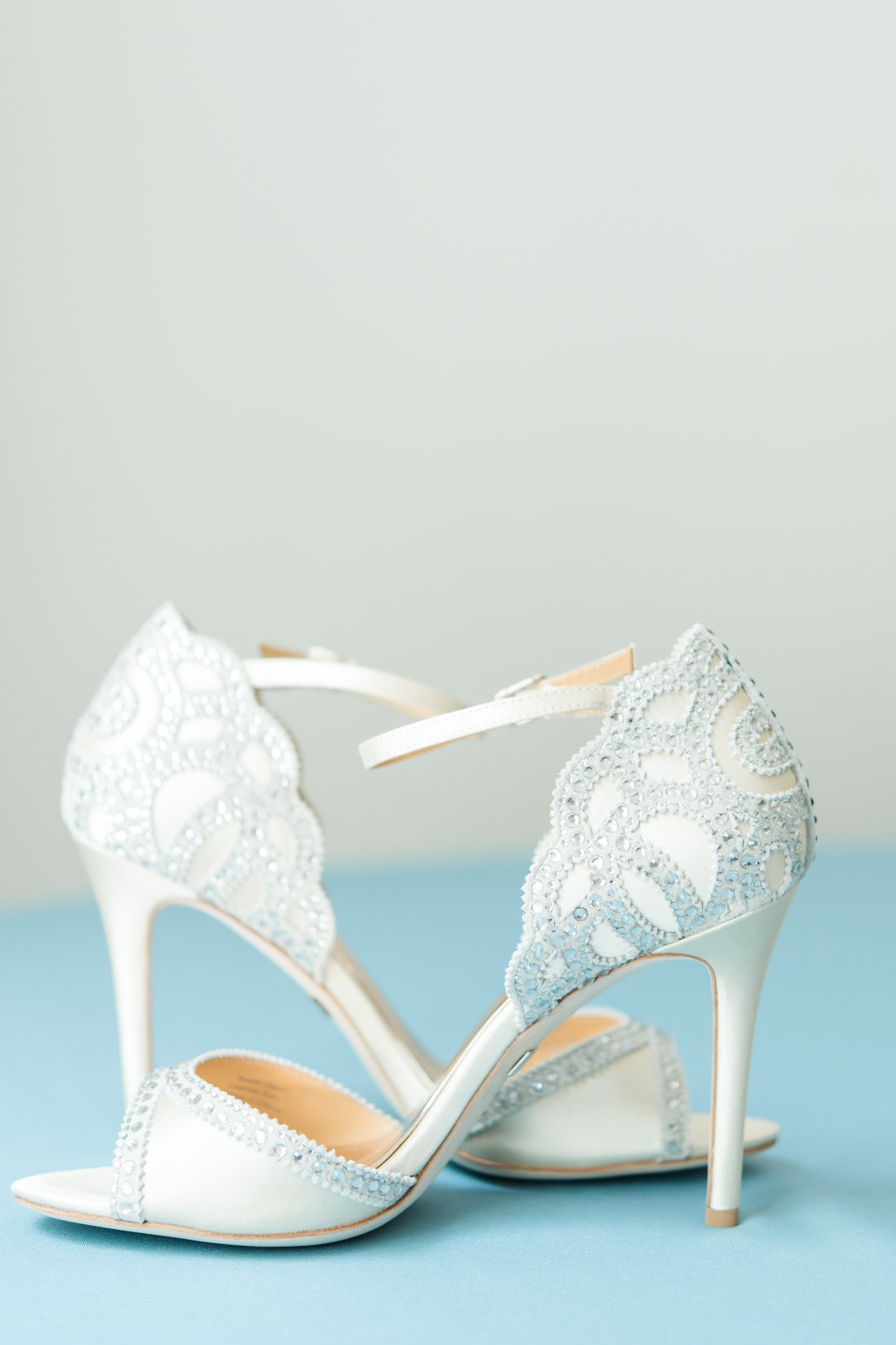 bridal detail of bride shoes columbus ohio luxury wedding photographer