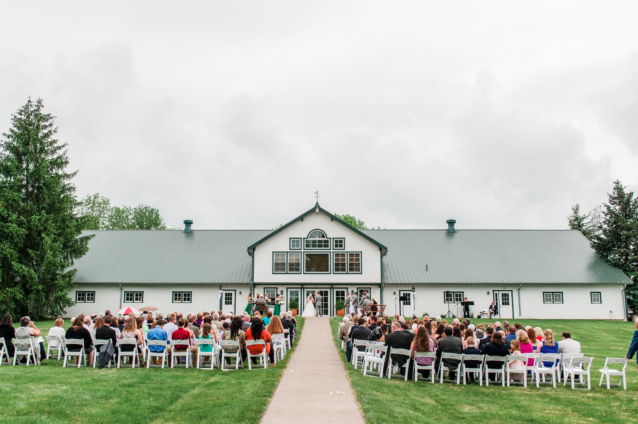 Little Brooks Meadow barn wedding venue ohio